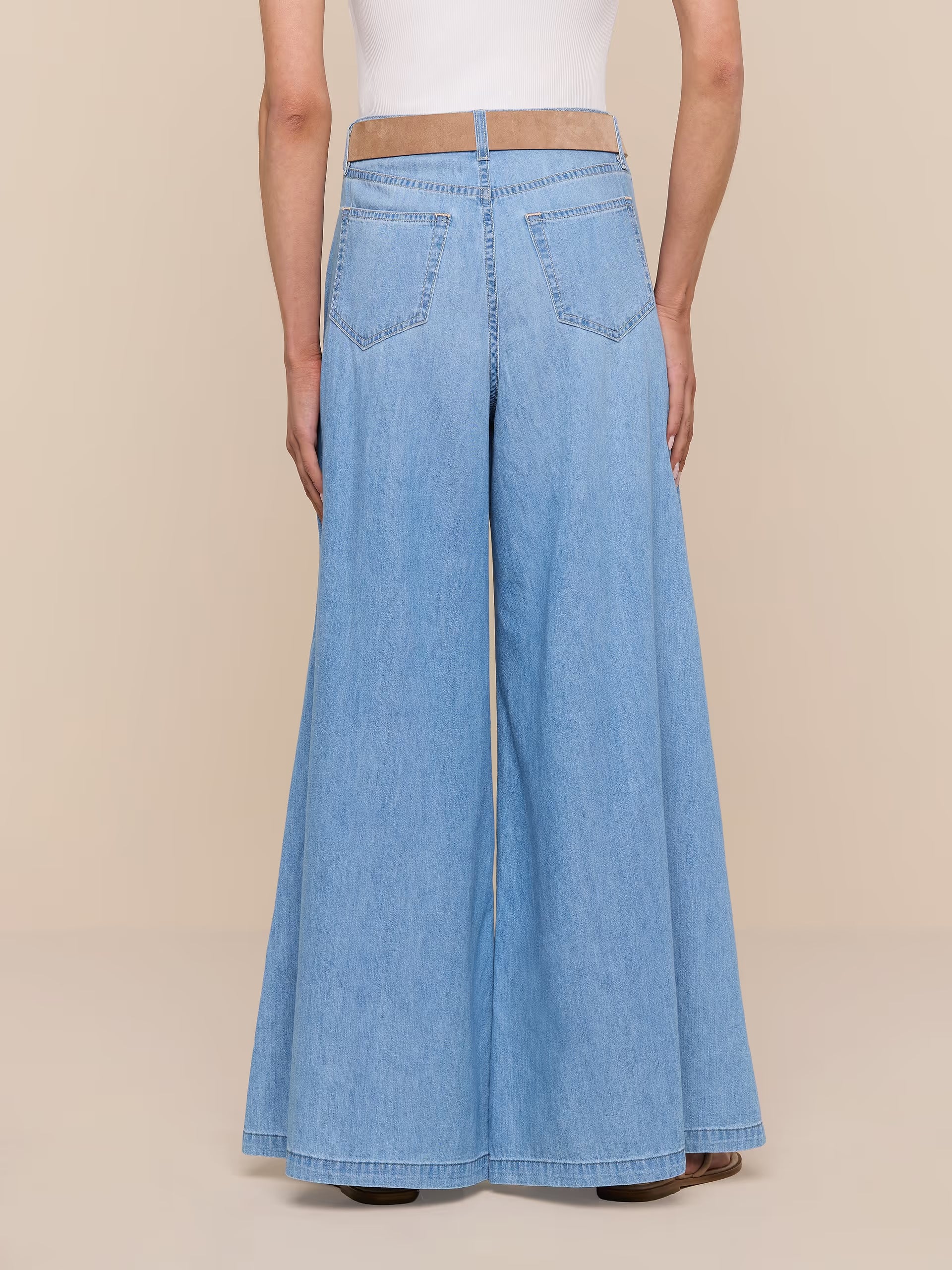 L’ Agence Dariela Wide-Leg Jean