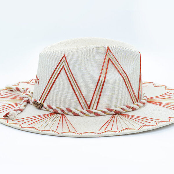 Corazon Isabella Hook’em Hat