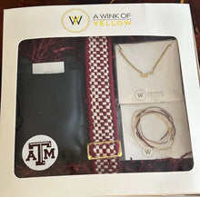 A Wink Of Yellow Game Day Set