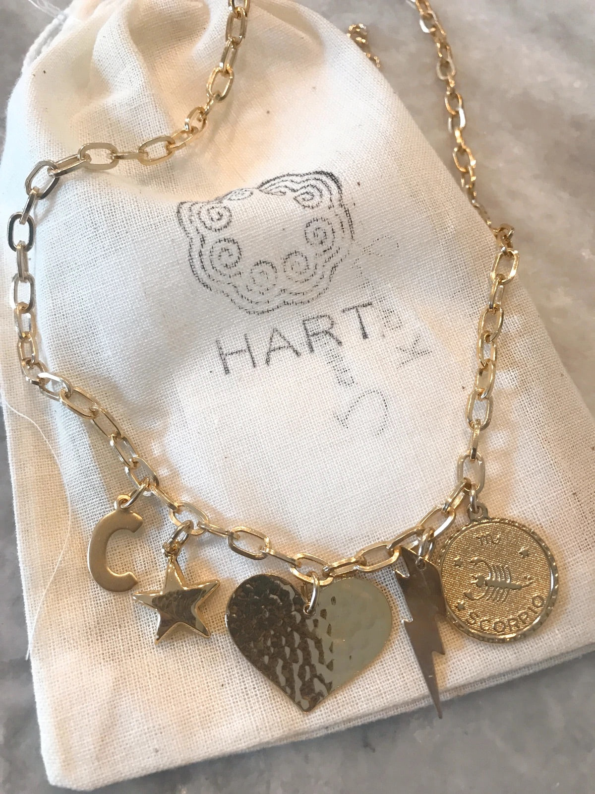 Hart LETTERS A-Z CHARMS