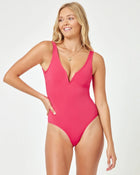 L Space Coco One Piece Classic - Hot Cherry