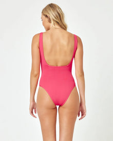 L Space Coco One Piece Classic - Hot Cherry